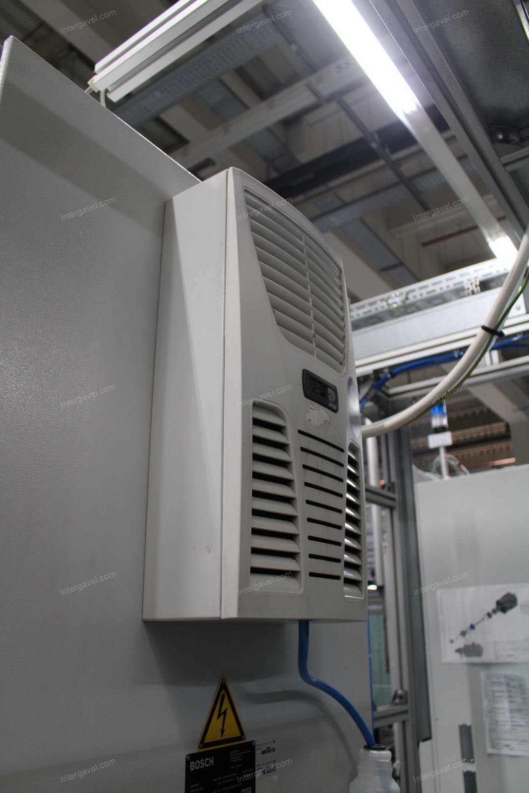 Szerelő munkahely 8