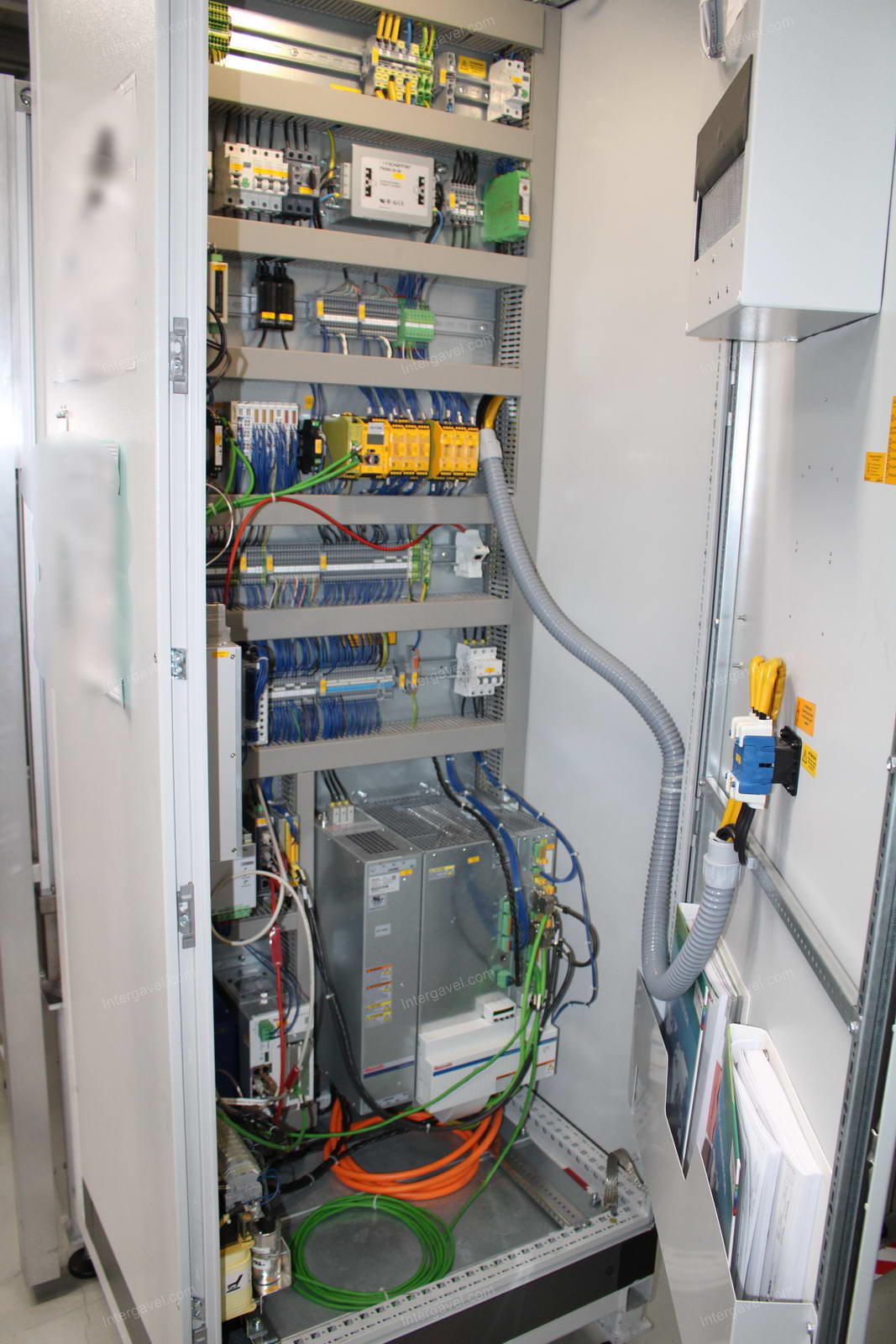 Szerelő munkahely 9