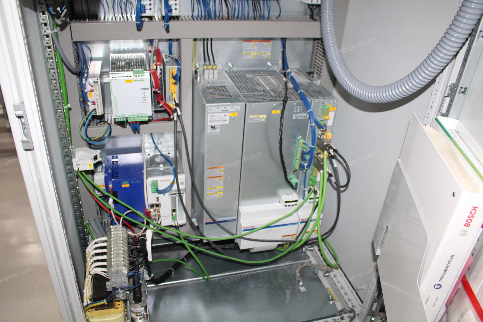 Szerelő munkahely 9