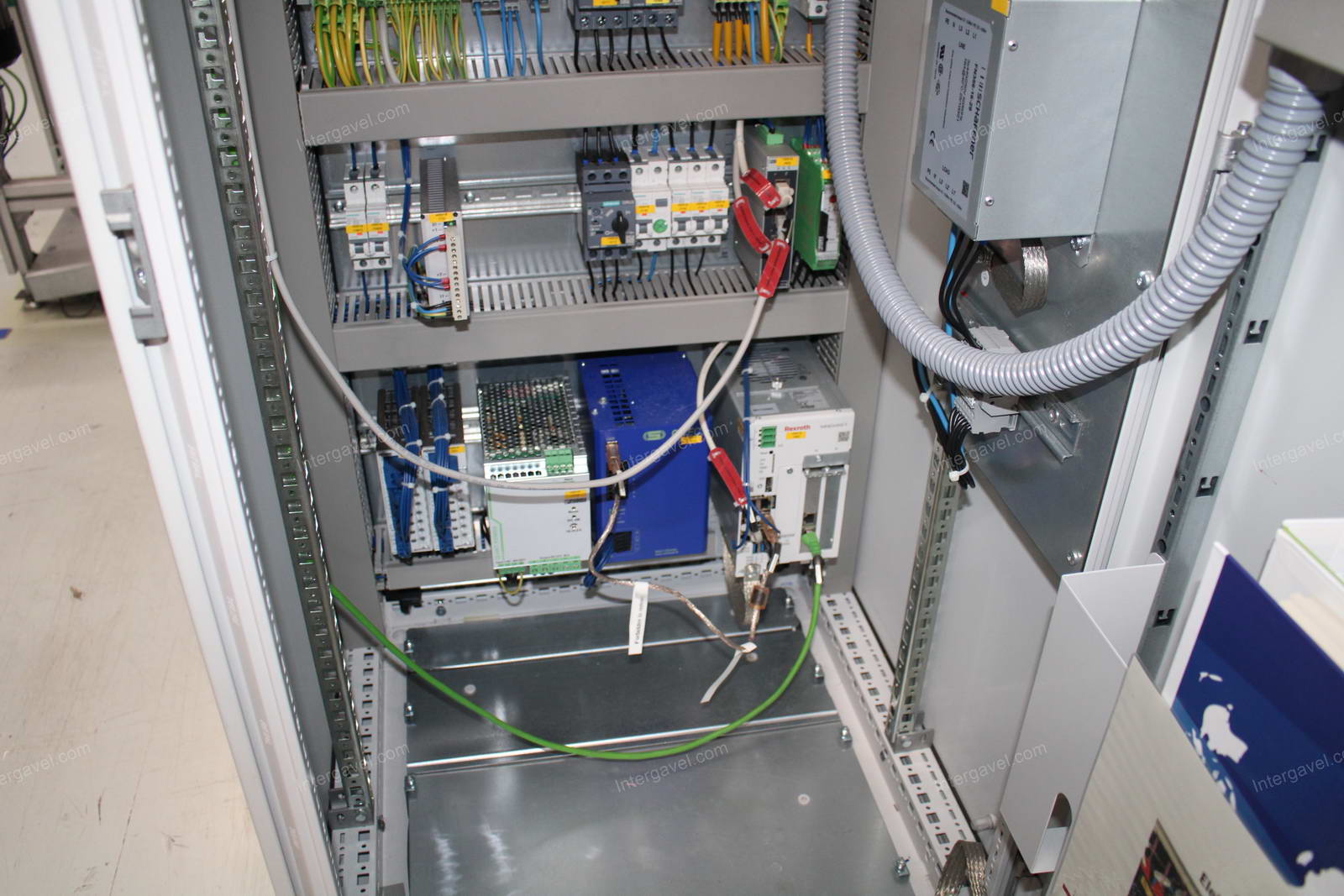 Szerelő munkahely 8