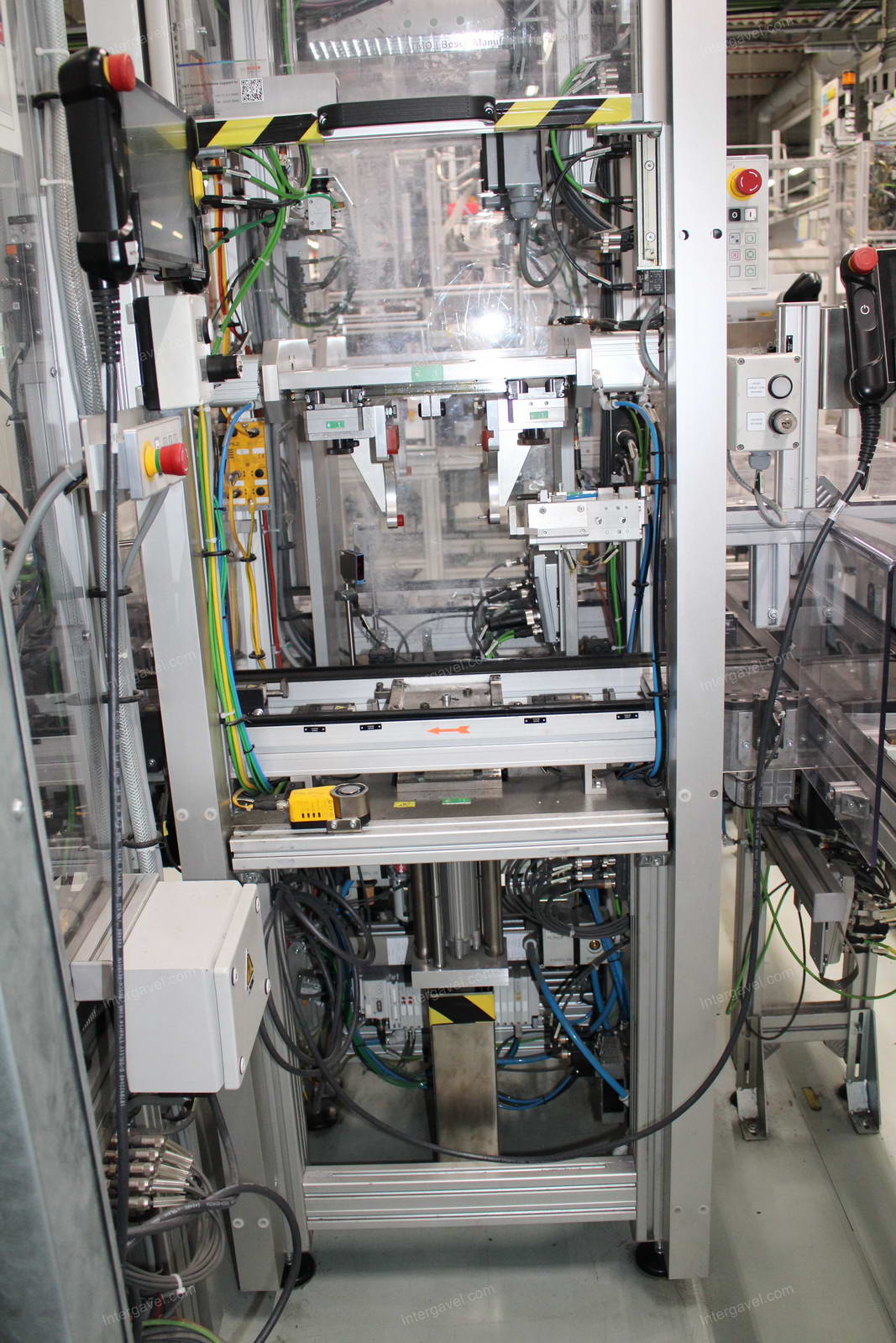 Szerelő munkahely 3