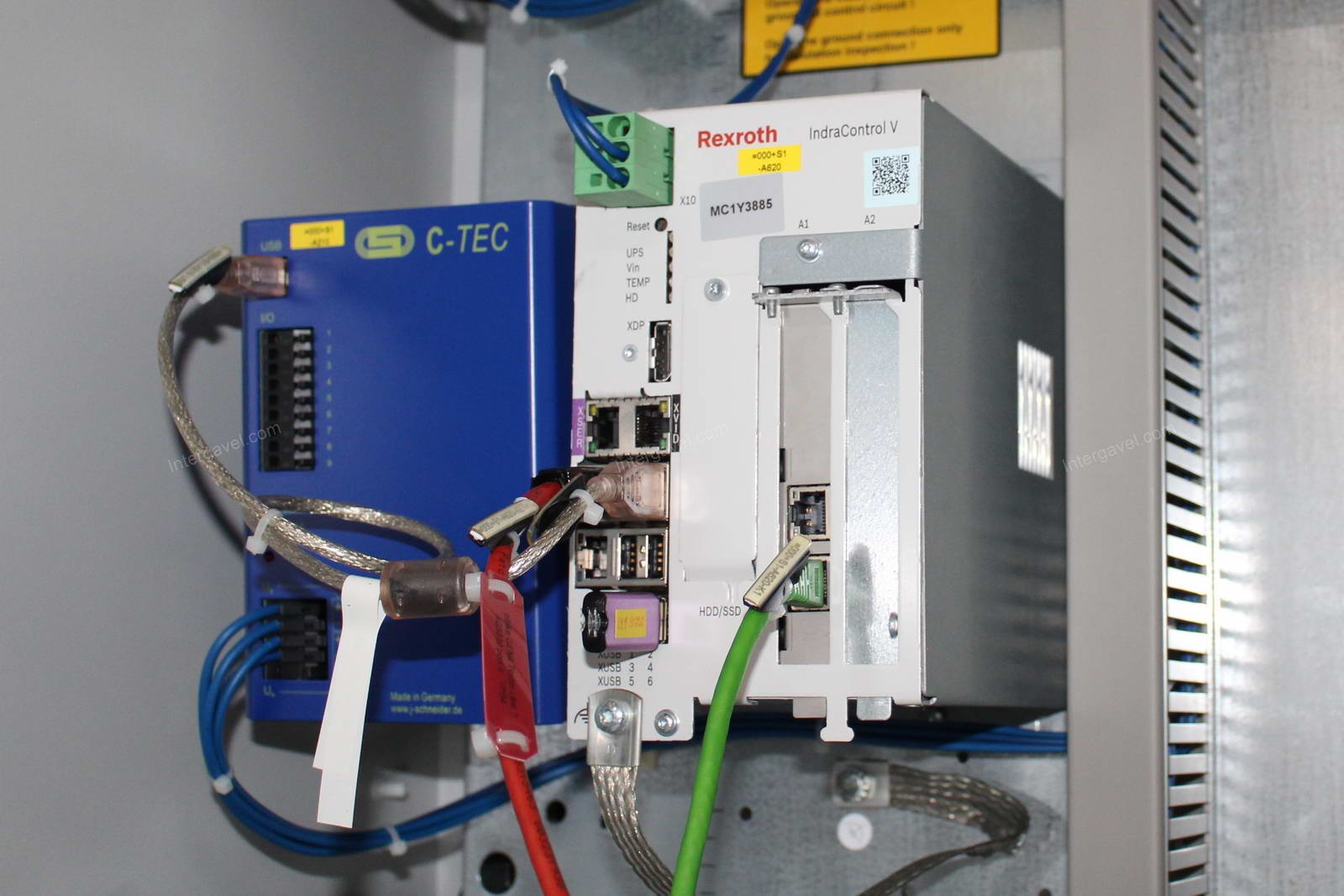 Szerelő munkahely 13