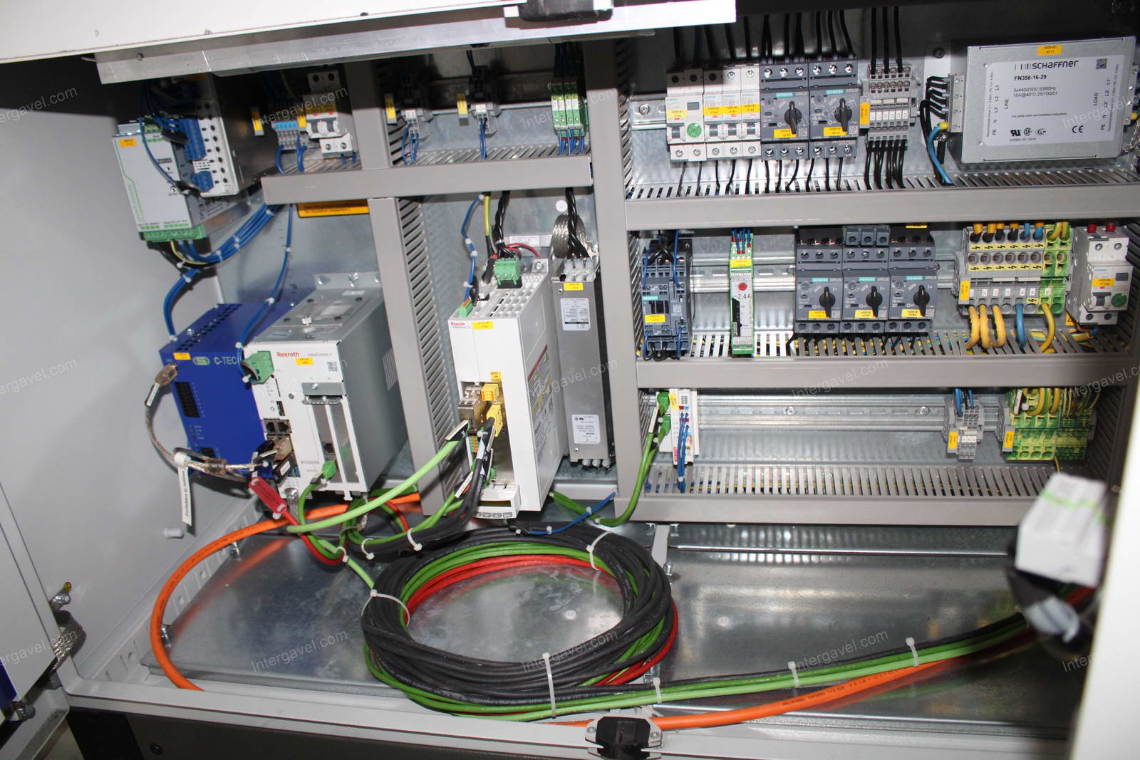 Szerelő munkahely 13