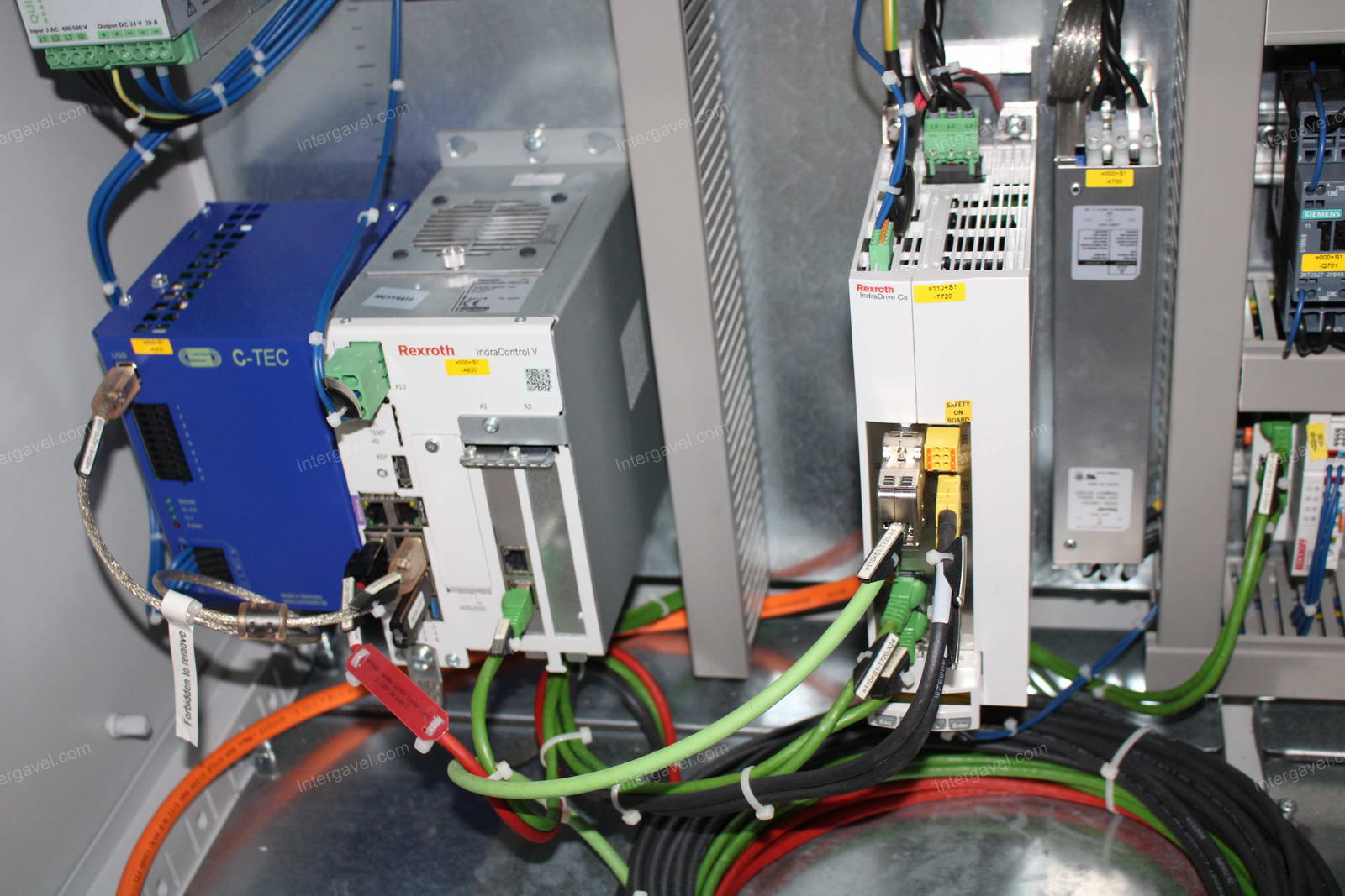 Szerelő munkahely 14