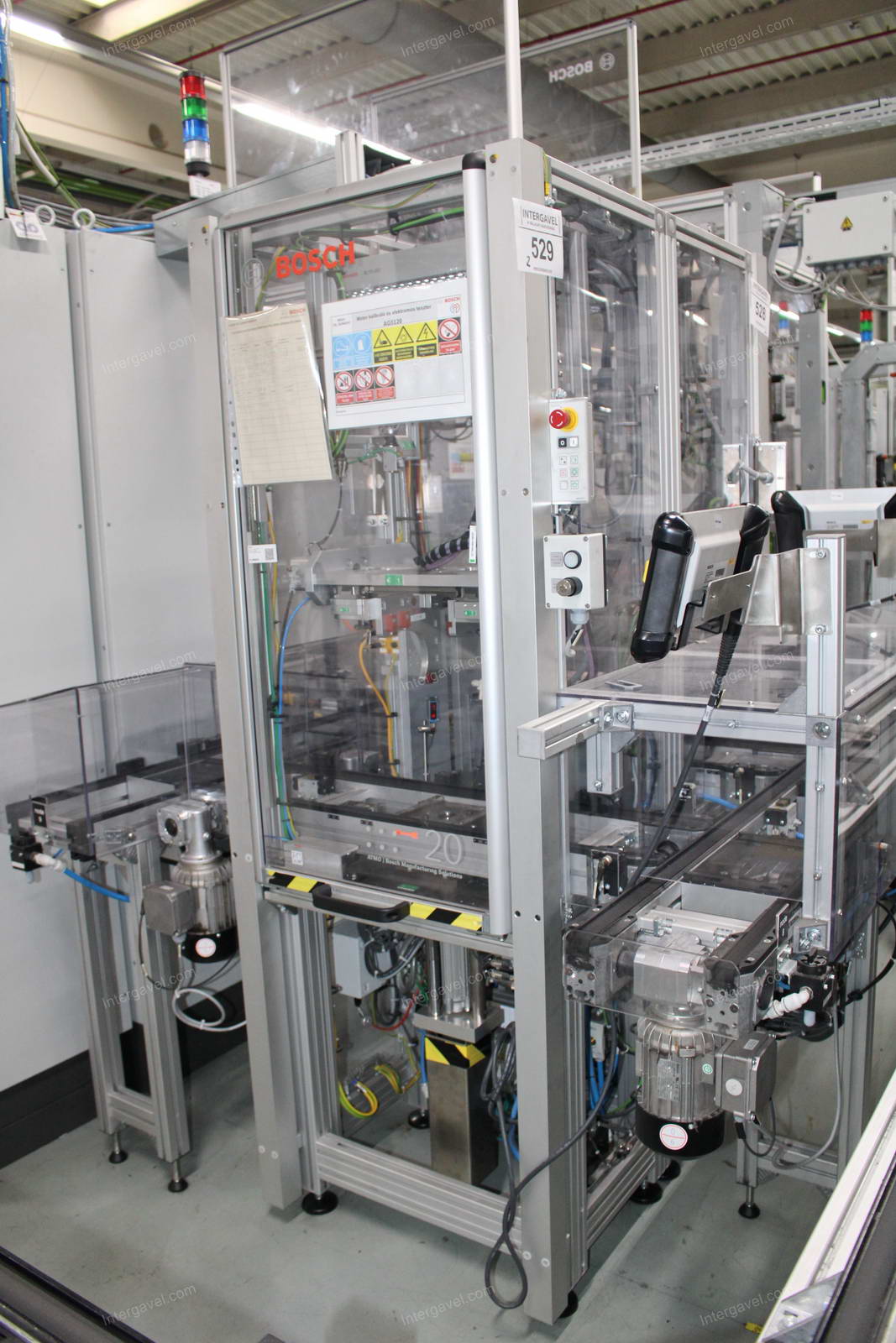 Szerelő munkahely 2