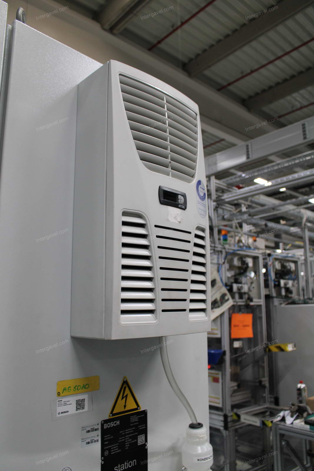 Szerelő munkahely 9