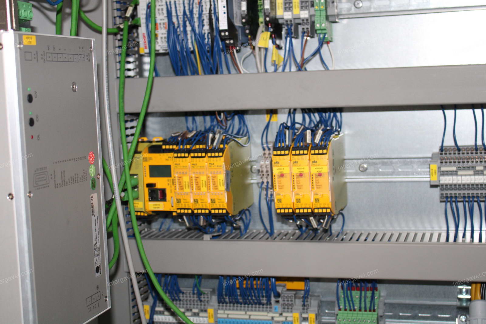 Szerelő munkahely 13