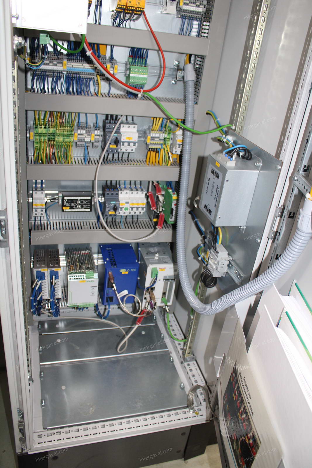 Szerelő munkahely 8