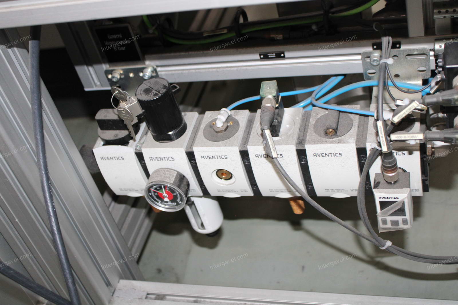 Szerelő munkahely 6