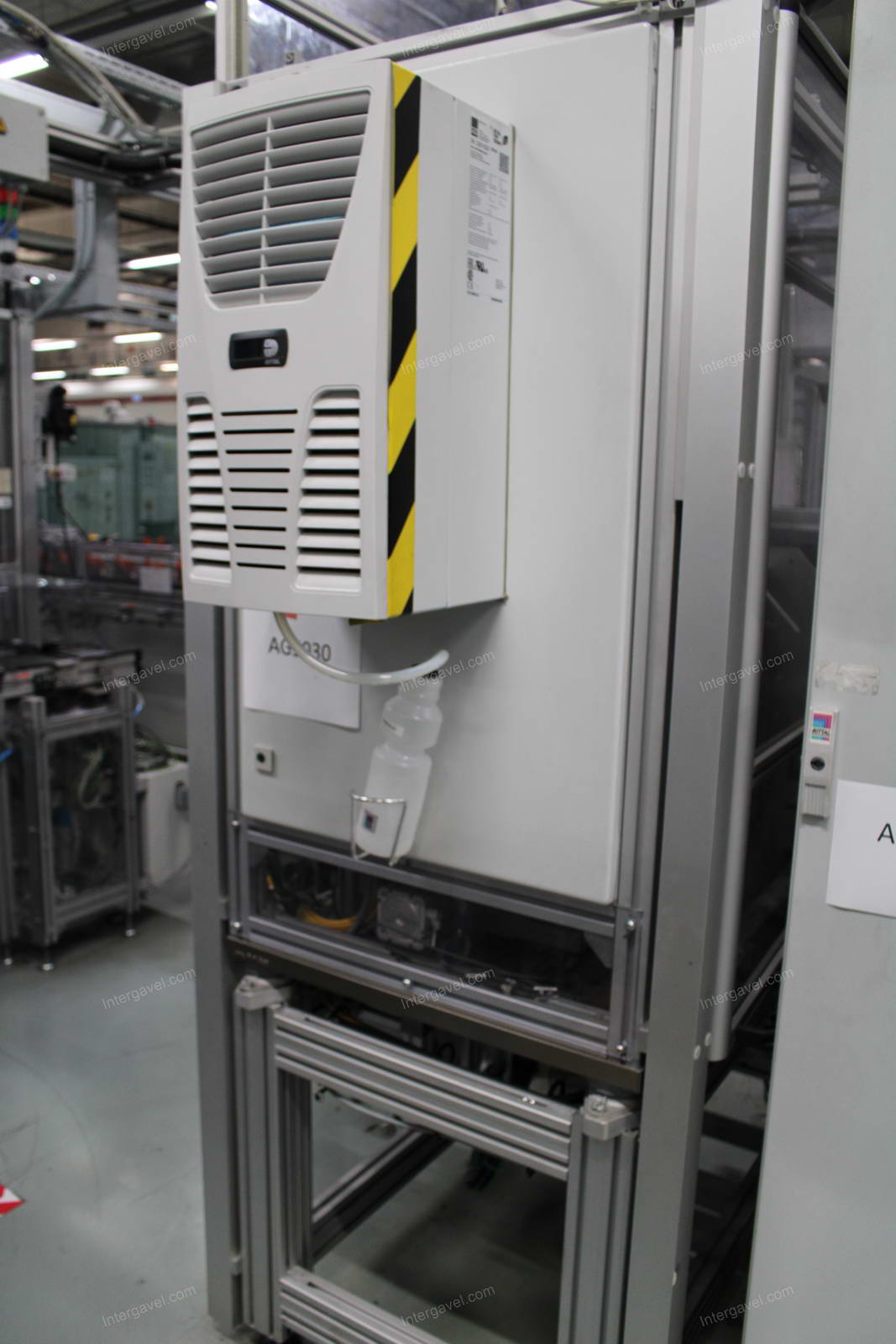 Szerelő munkahely 9