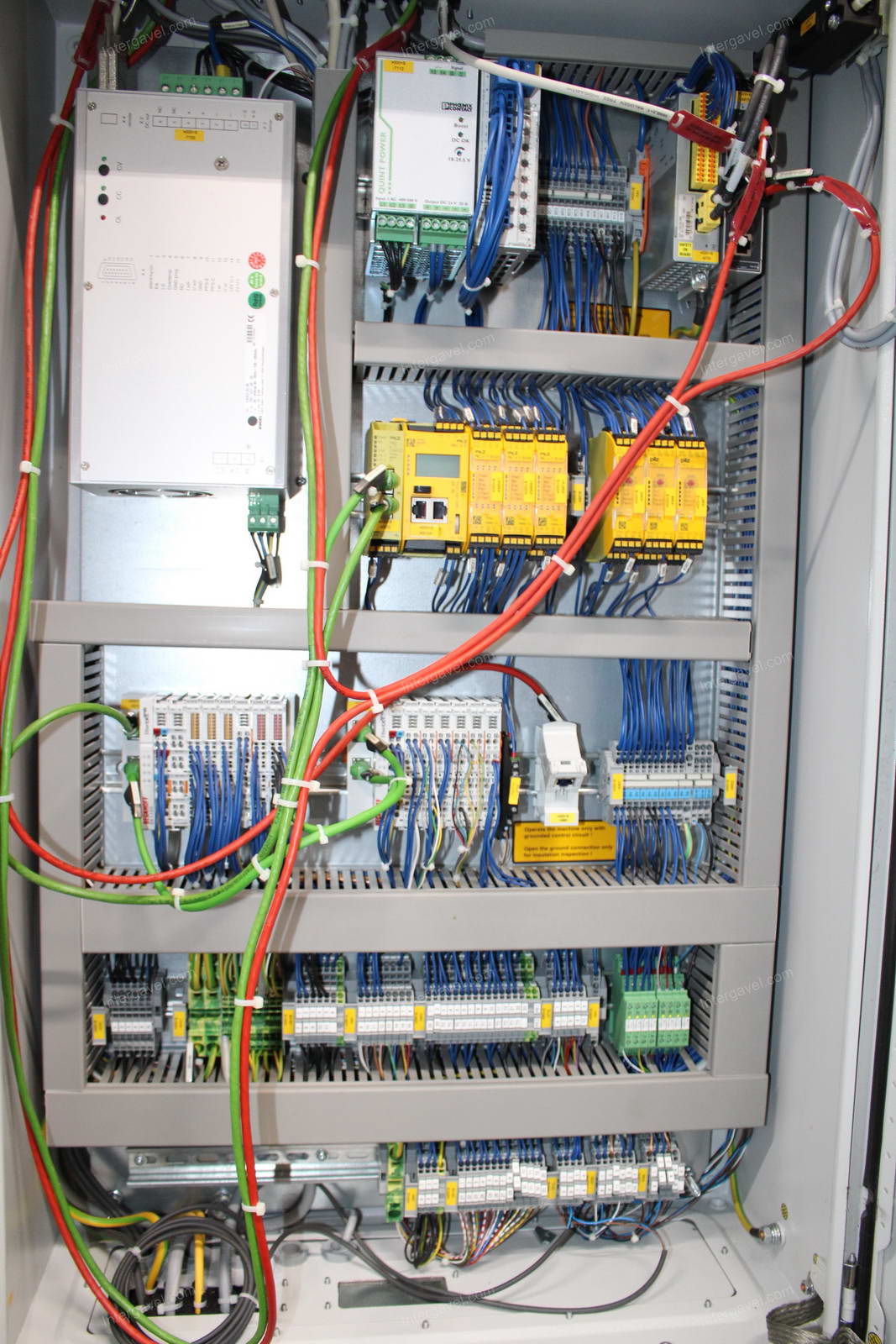 Szerelő munkahely 11