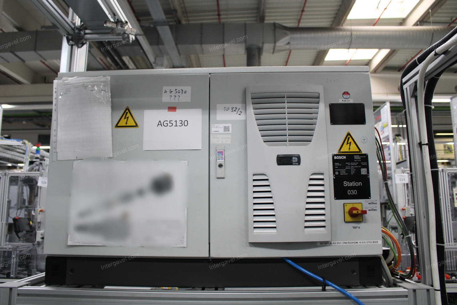 Szerelő munkahely 12