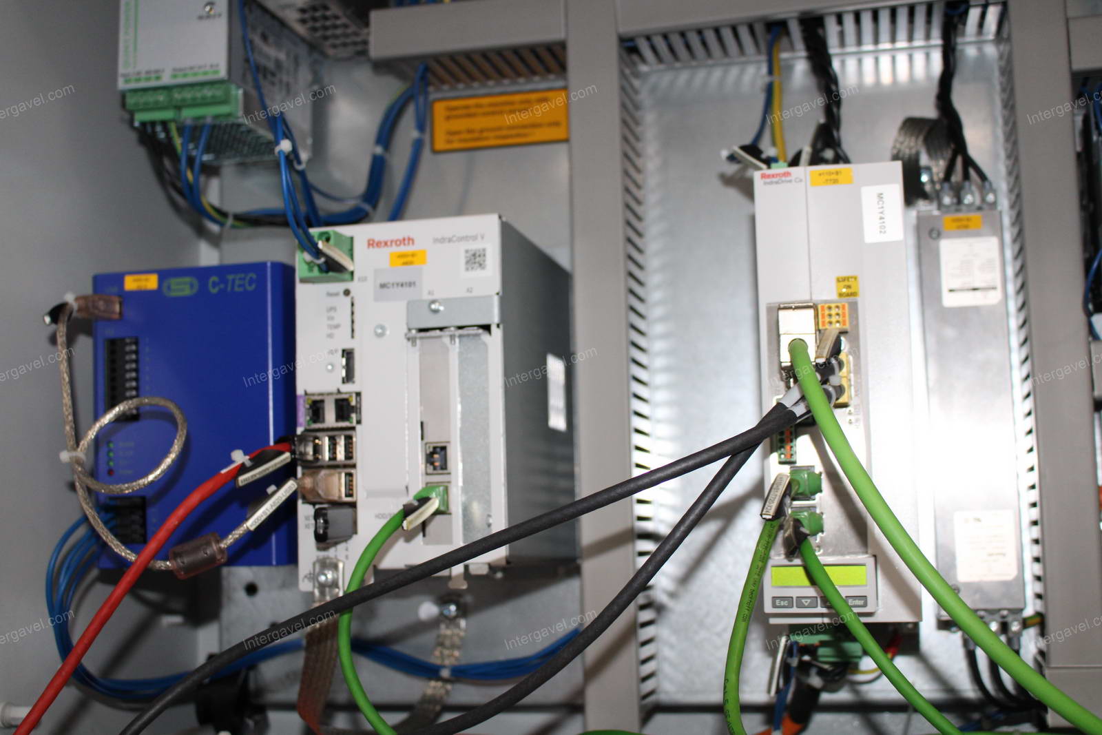 Szerelő munkahely 14