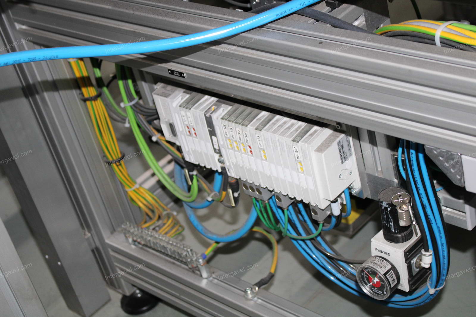 Szerelő munkahely 6