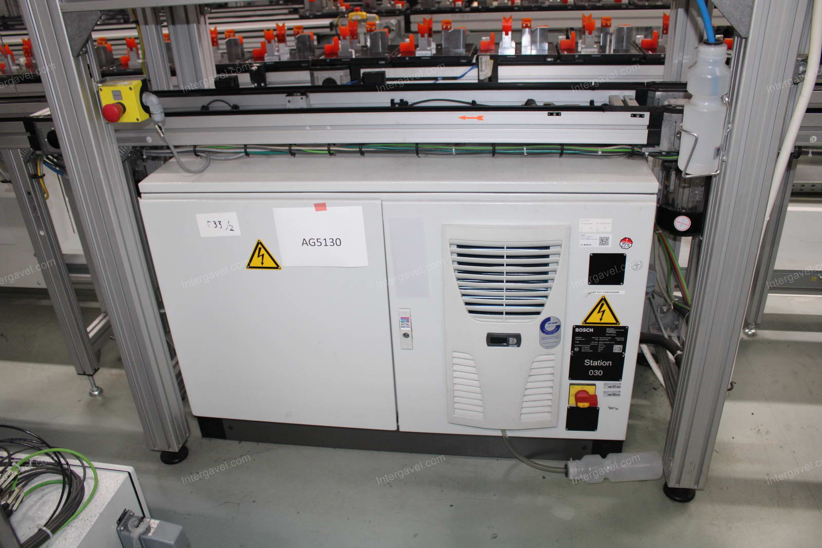 Szerelő munkahely 11