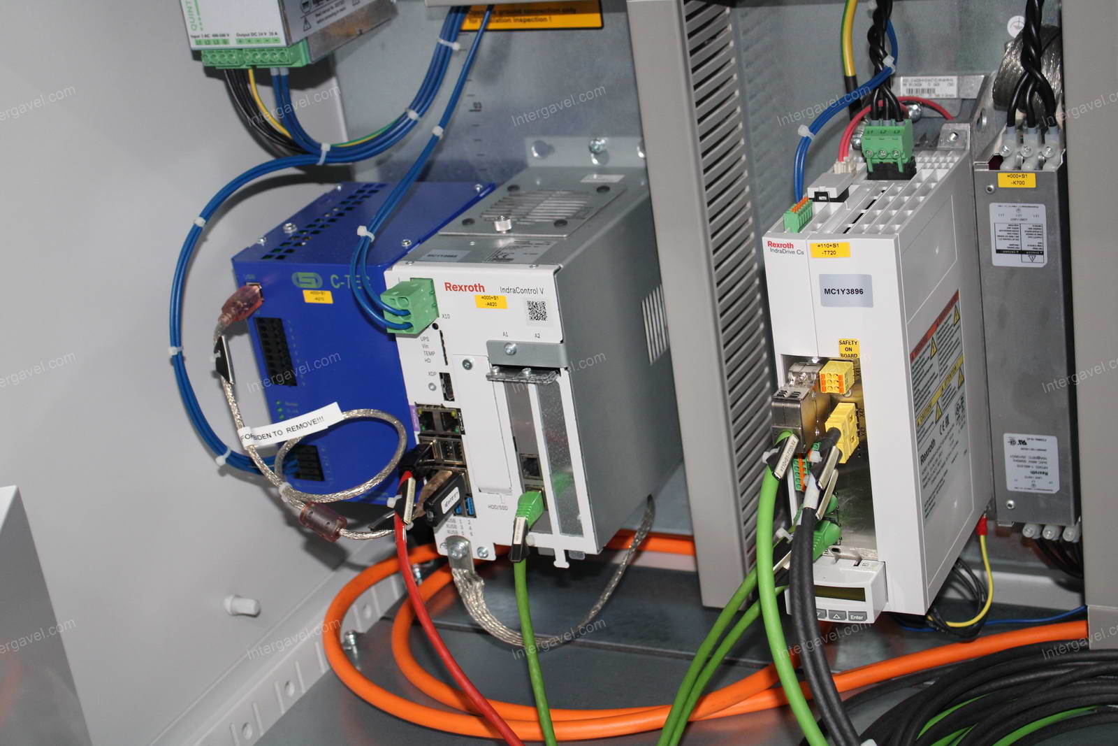 Szerelő munkahely 13