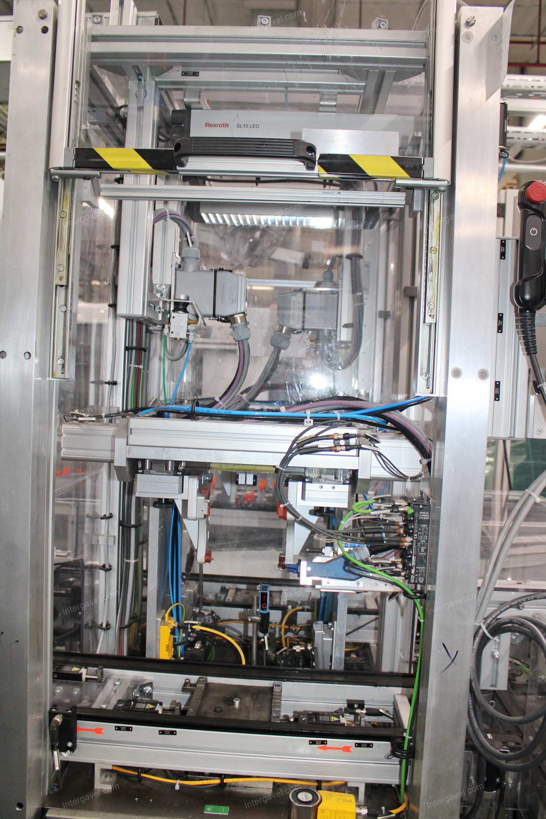 Szerelő munkahely 2