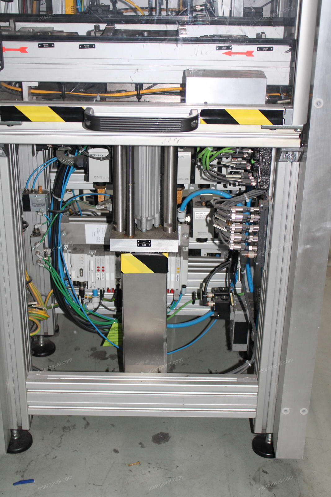 Szerelő munkahely 3