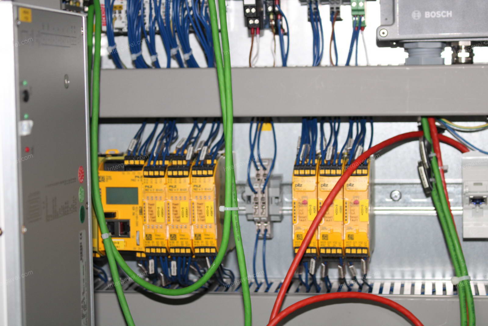 Szerelő munkahely 9