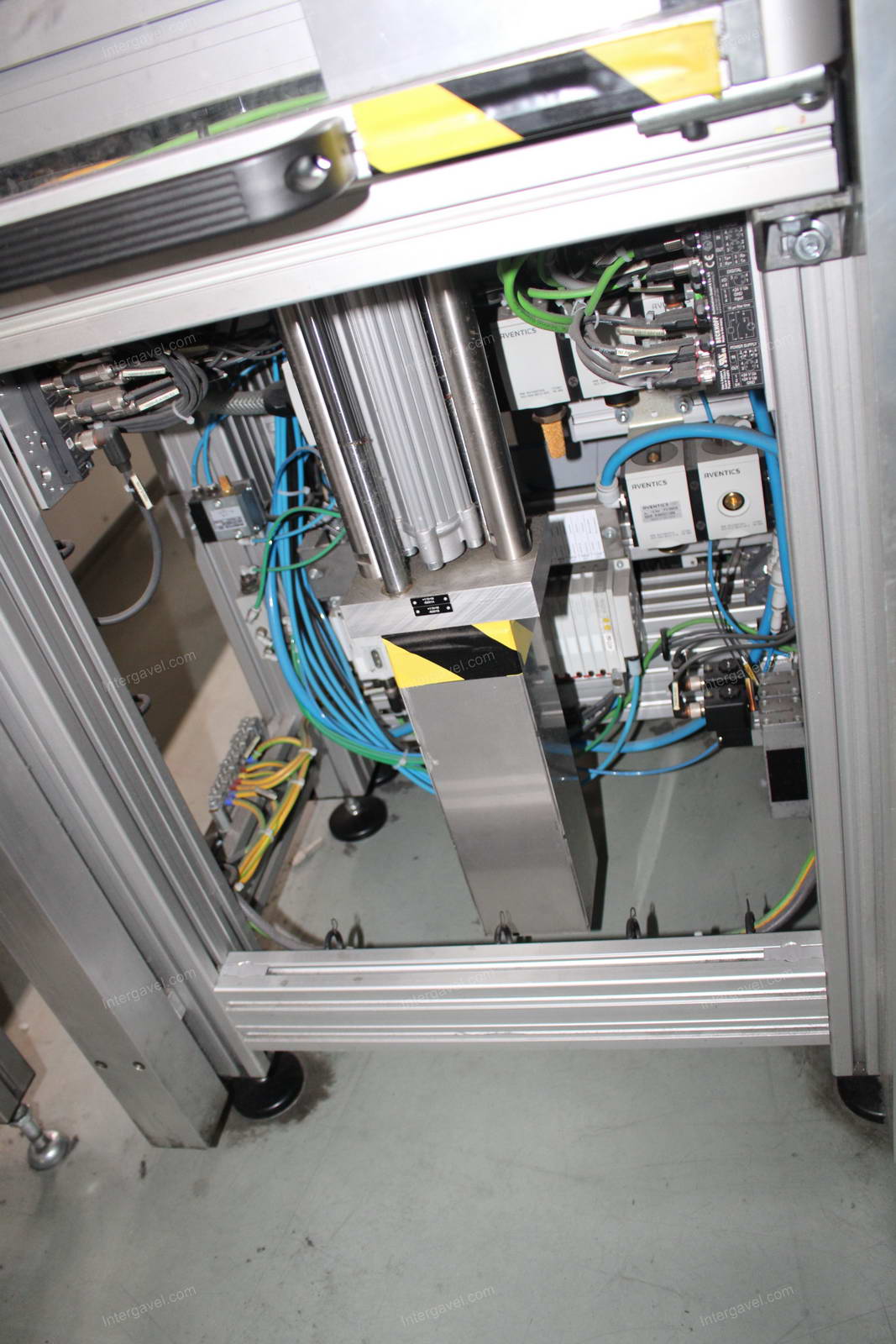 Szerelő munkahely 4