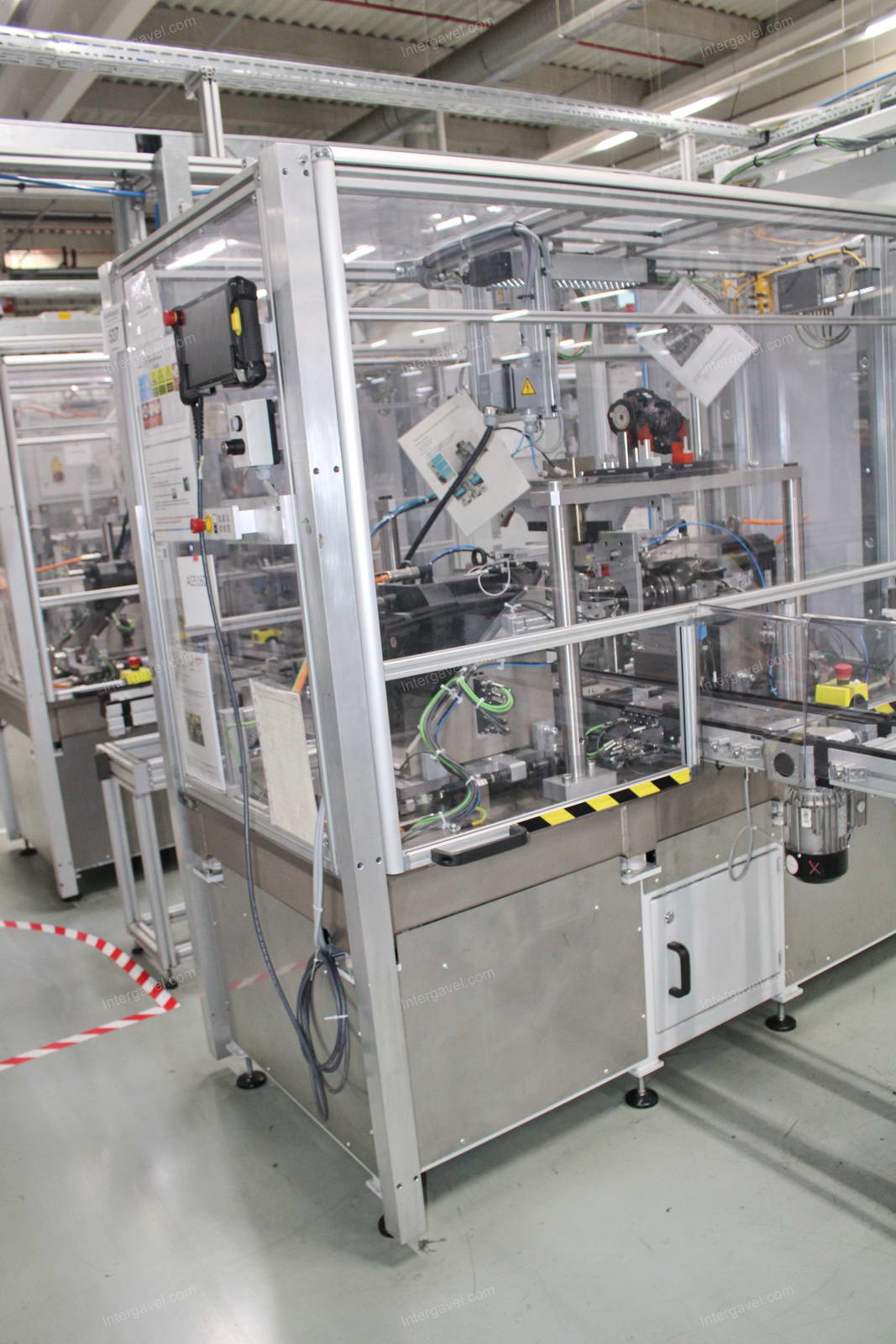 Szerelő munkahely 2