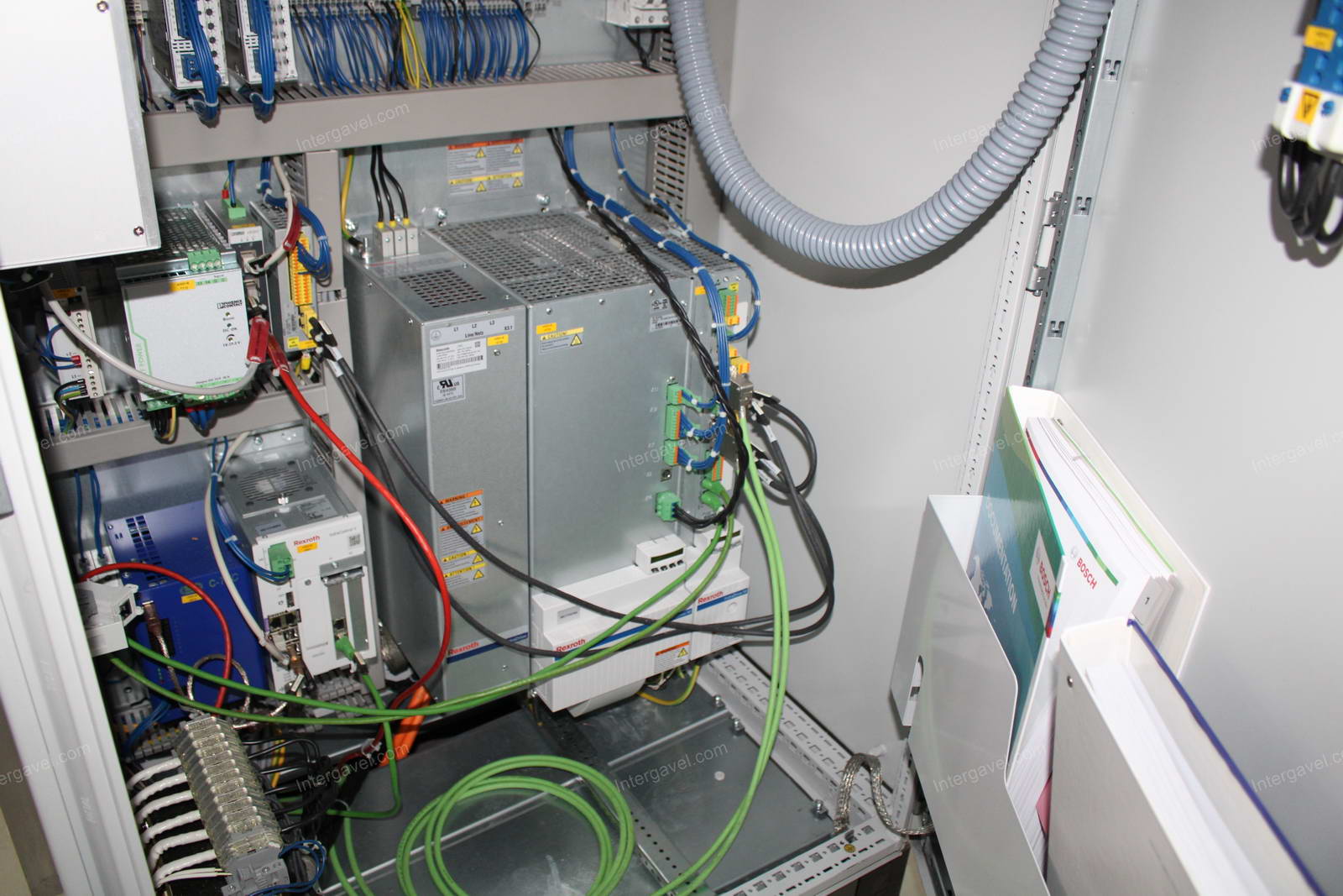 Szerelő munkahely 9