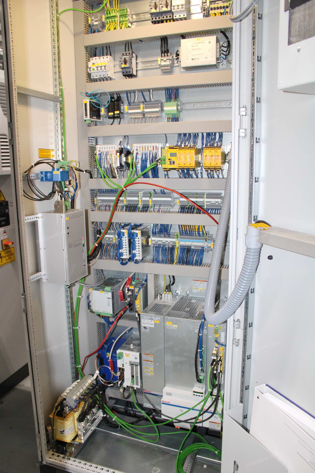 Szerelő munkahely 8