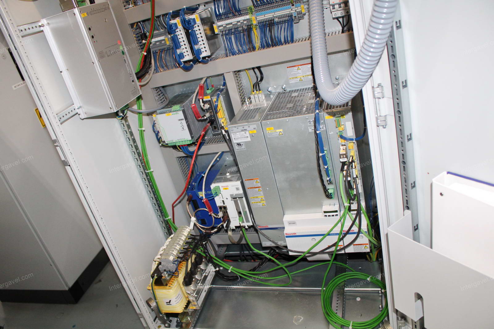 Szerelő munkahely 9