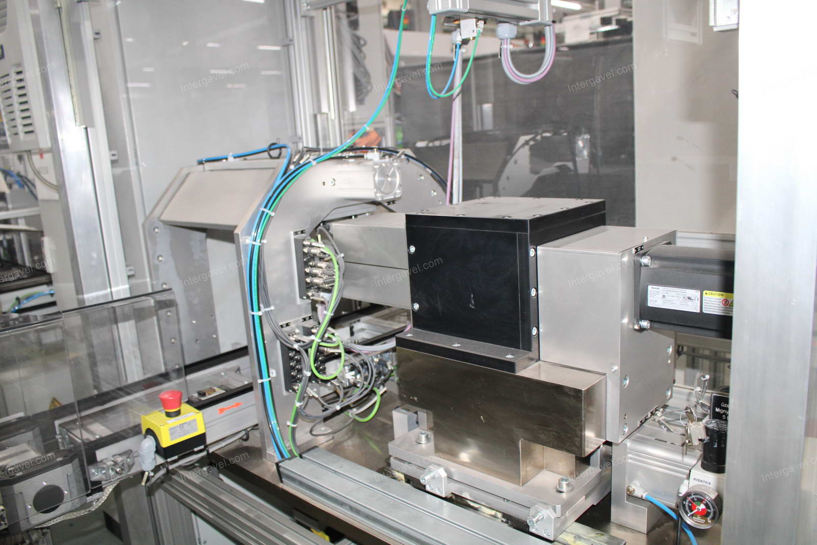 Szerelő munkahely 2