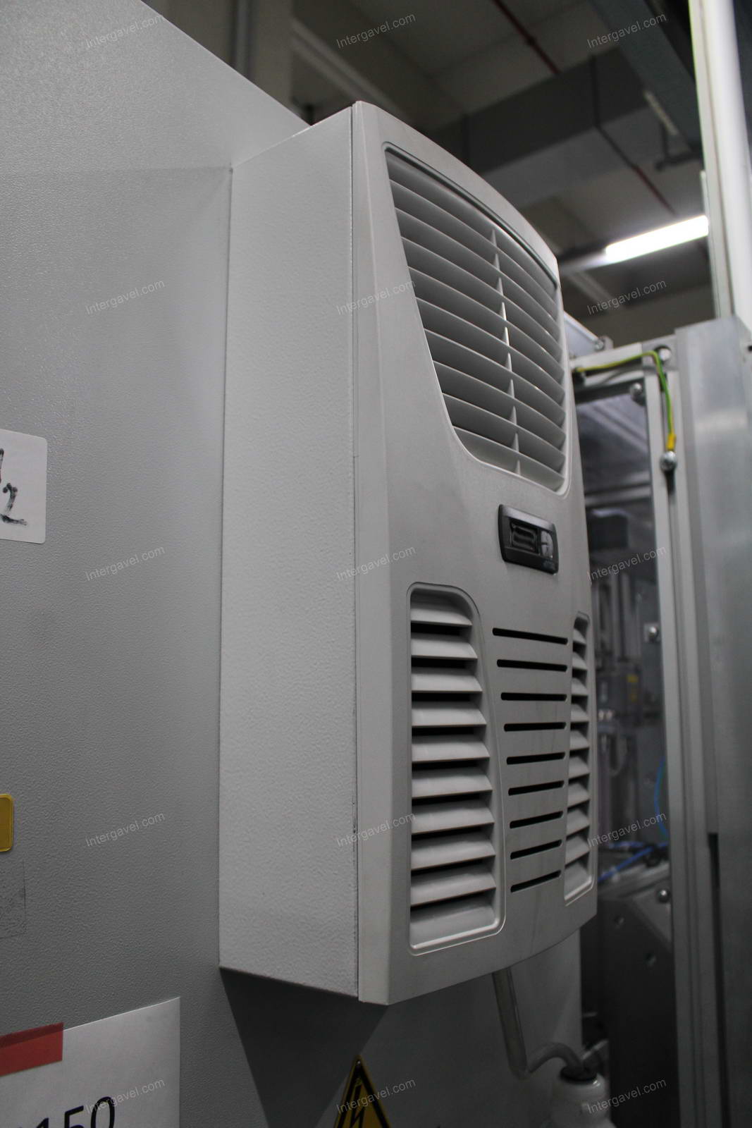 Szerelő munkahely 9