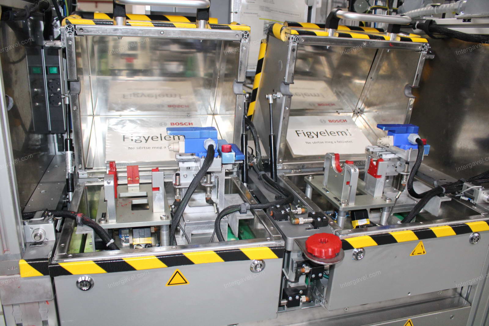 Szerelő munkahely 3