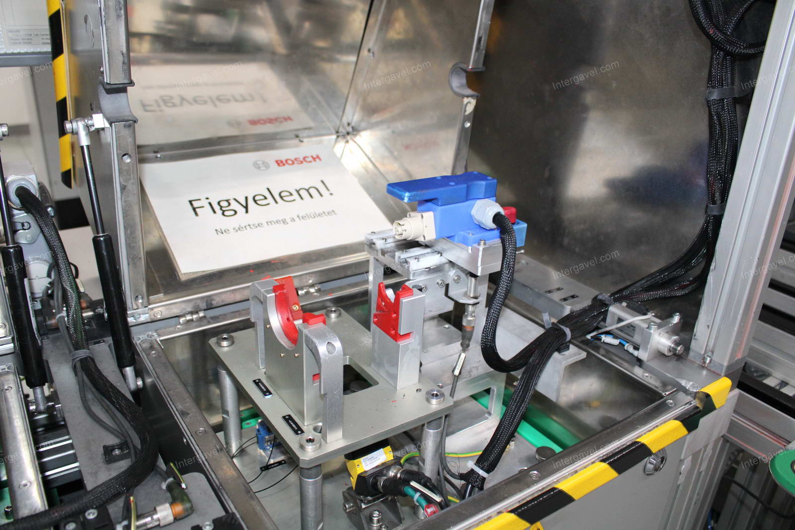 Szerelő munkahely 4