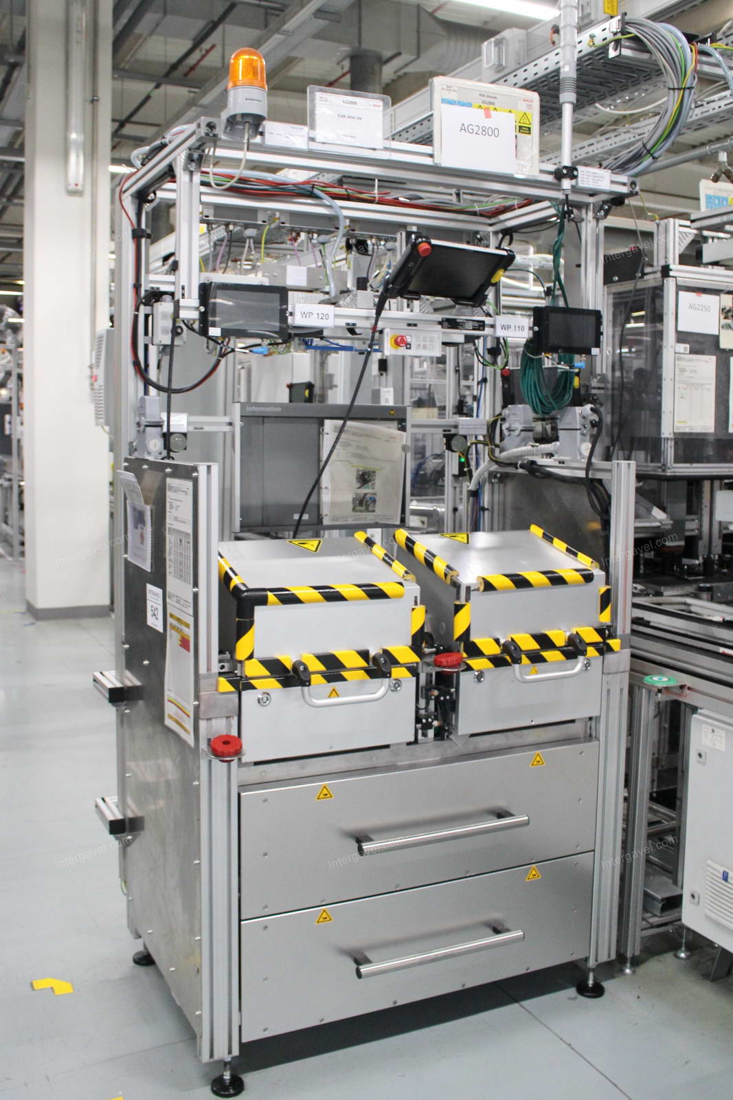 Szerelő munkahely 7