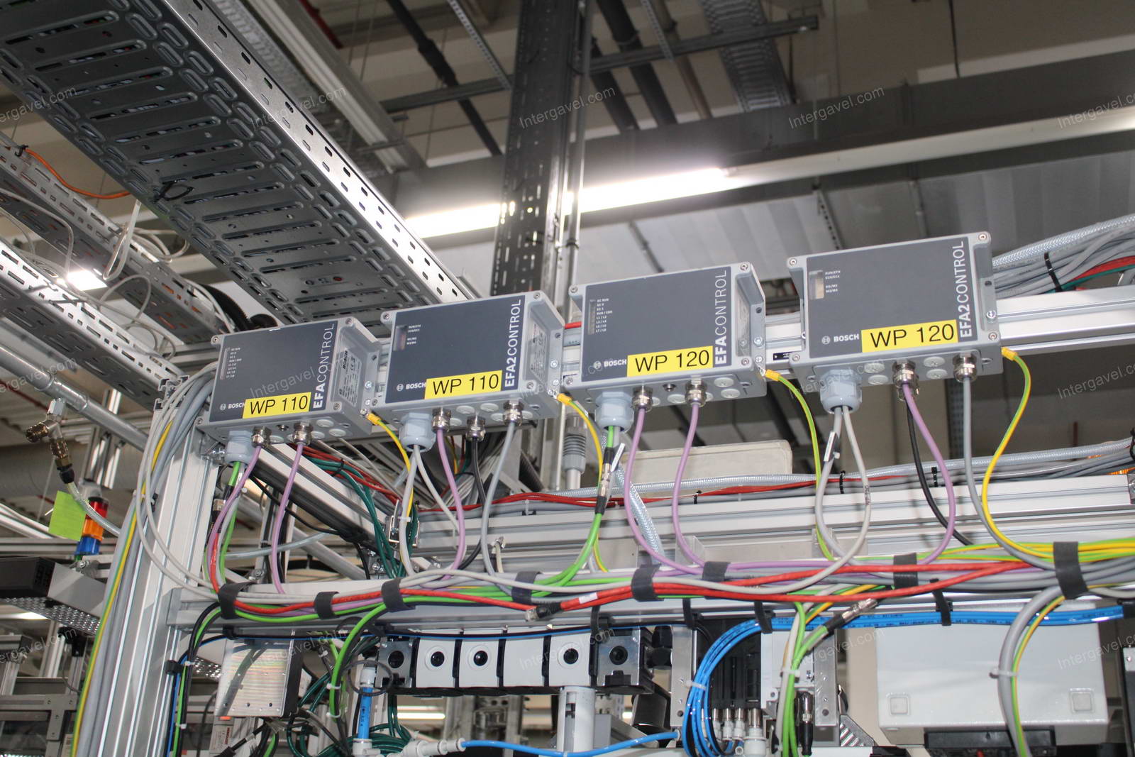 Szerelő munkahely 9