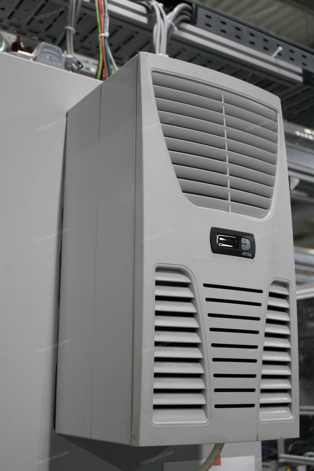 Szerelő munkahely 11