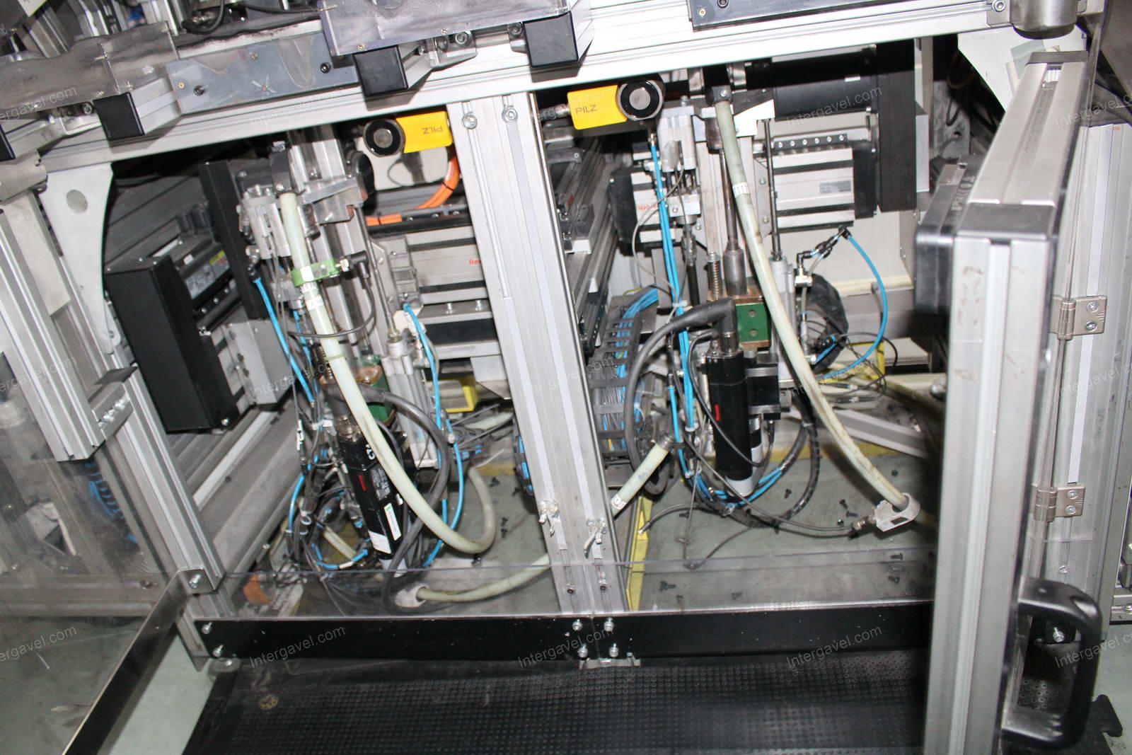 Szerelő munkahely 4