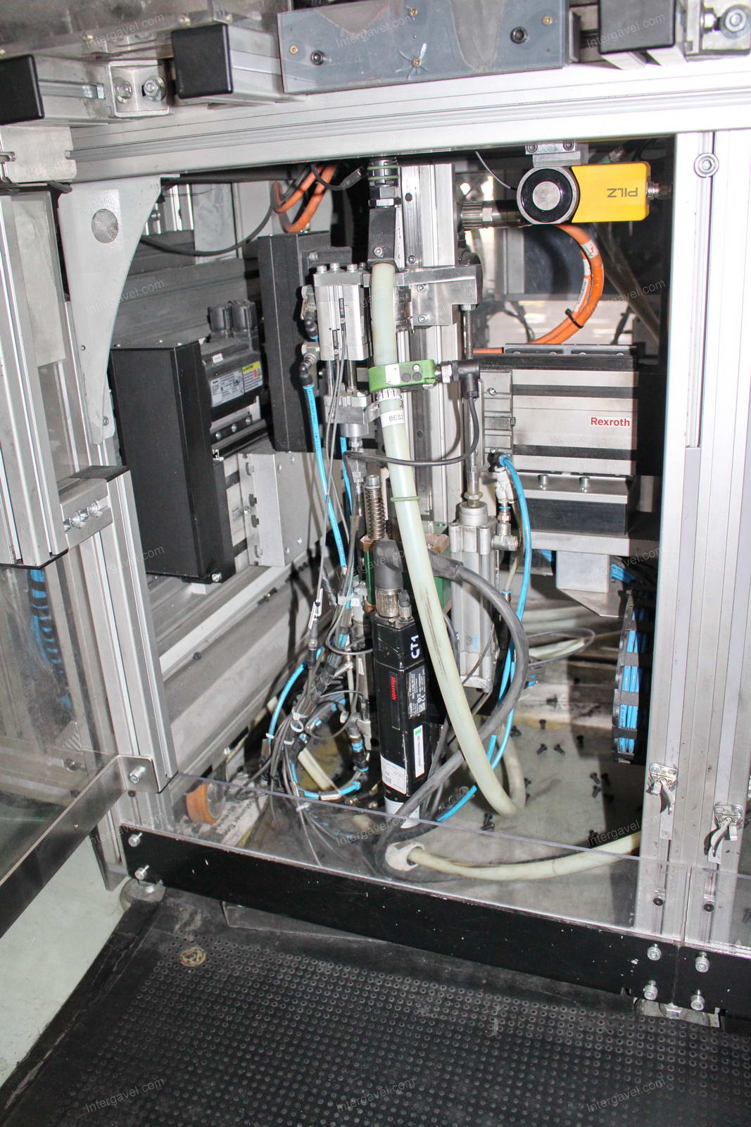 Szerelő munkahely 5