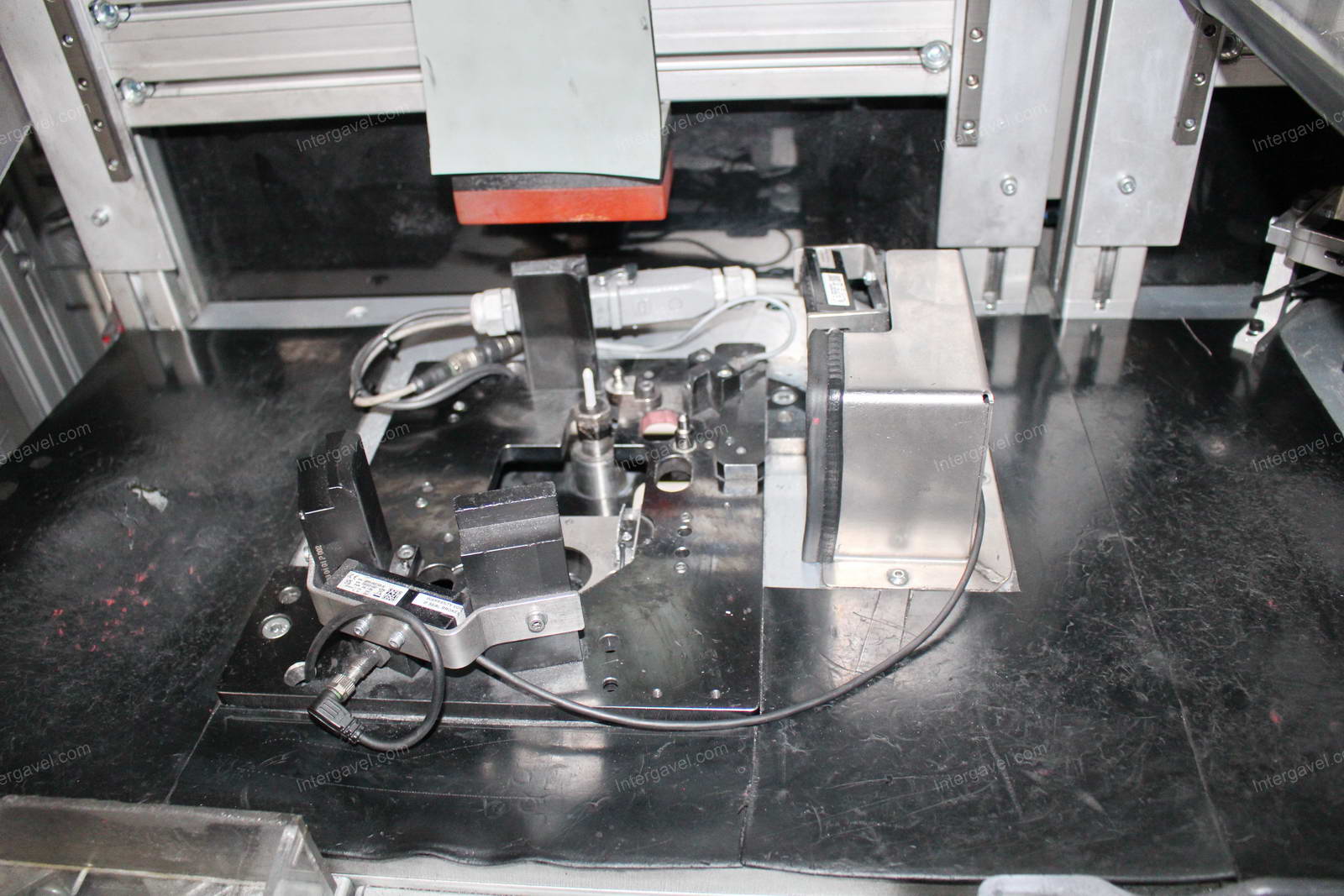 Szerelő munkahely 10