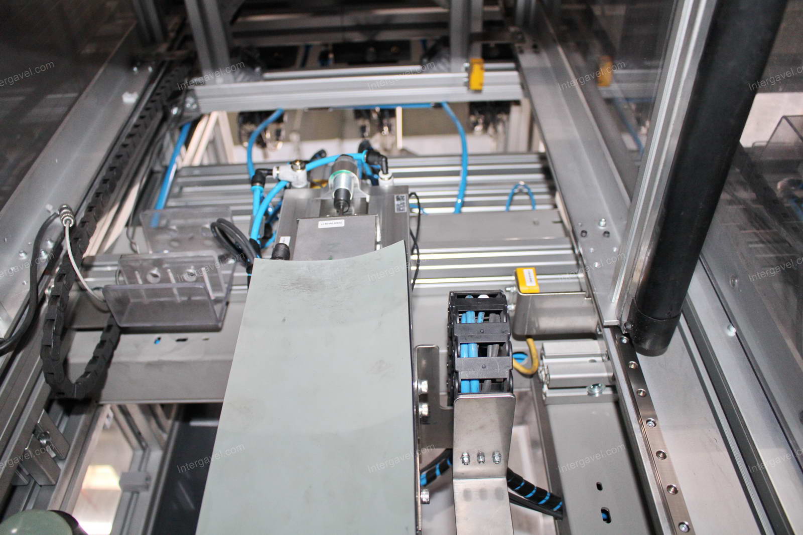 Szerelő munkahely 11