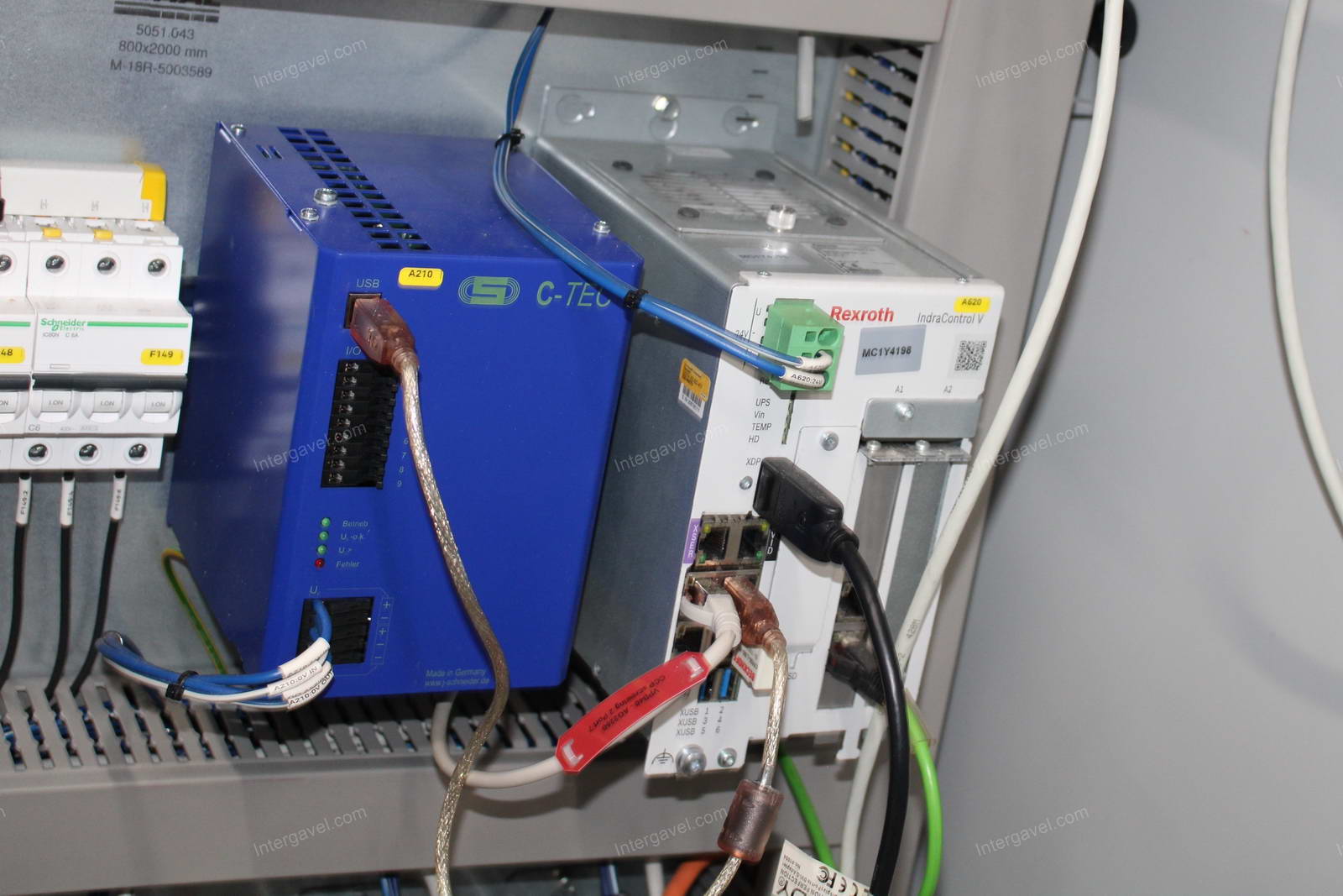 Szerelő munkahely 16