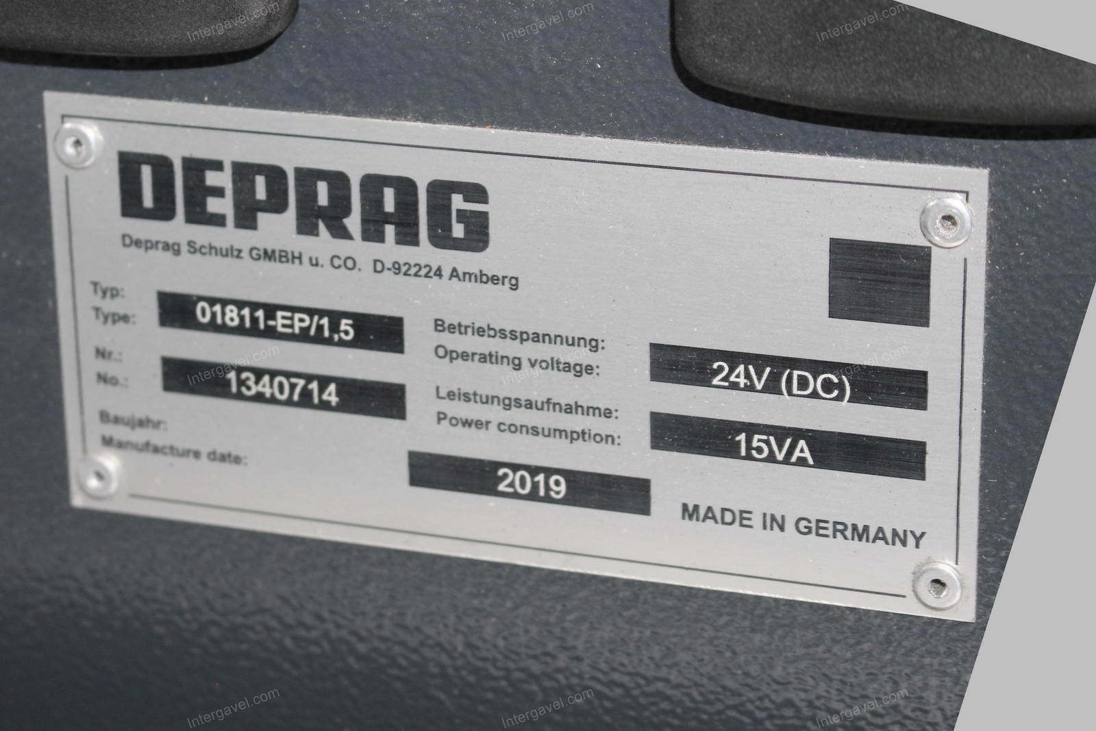 Szerelő munkahely 19