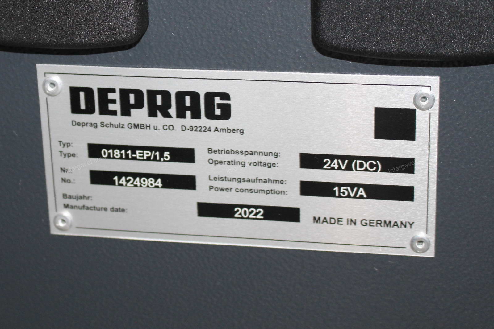 Szerelő munkahely 21