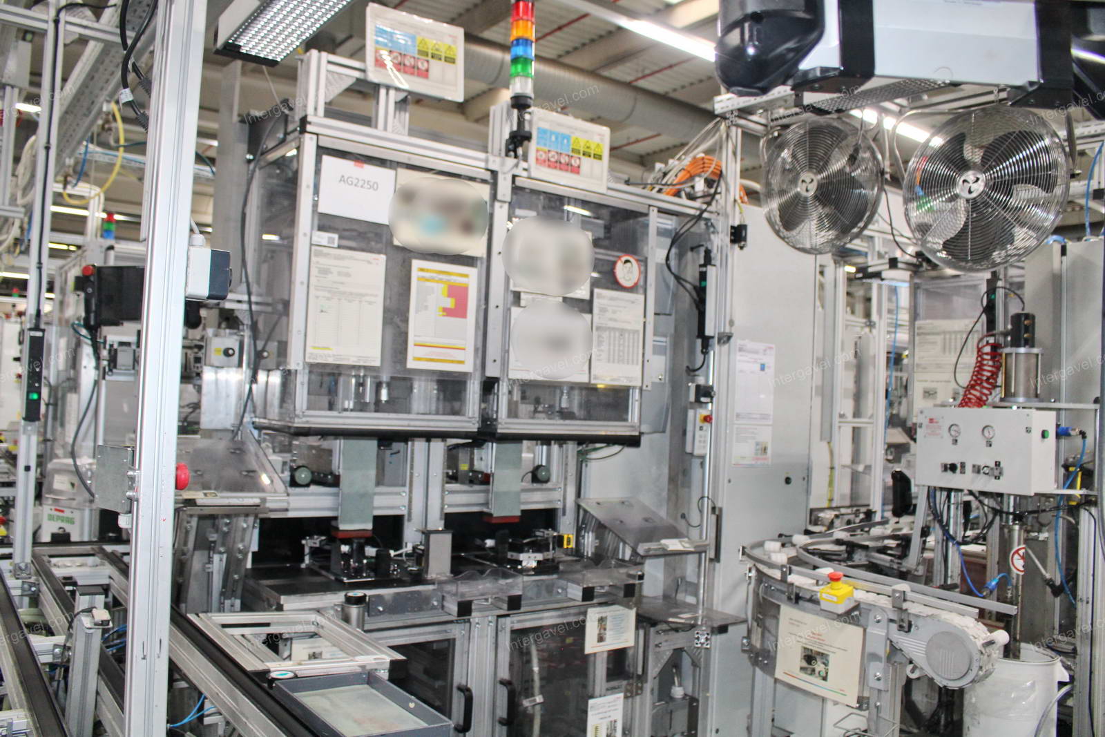 Szerelő munkahely 2