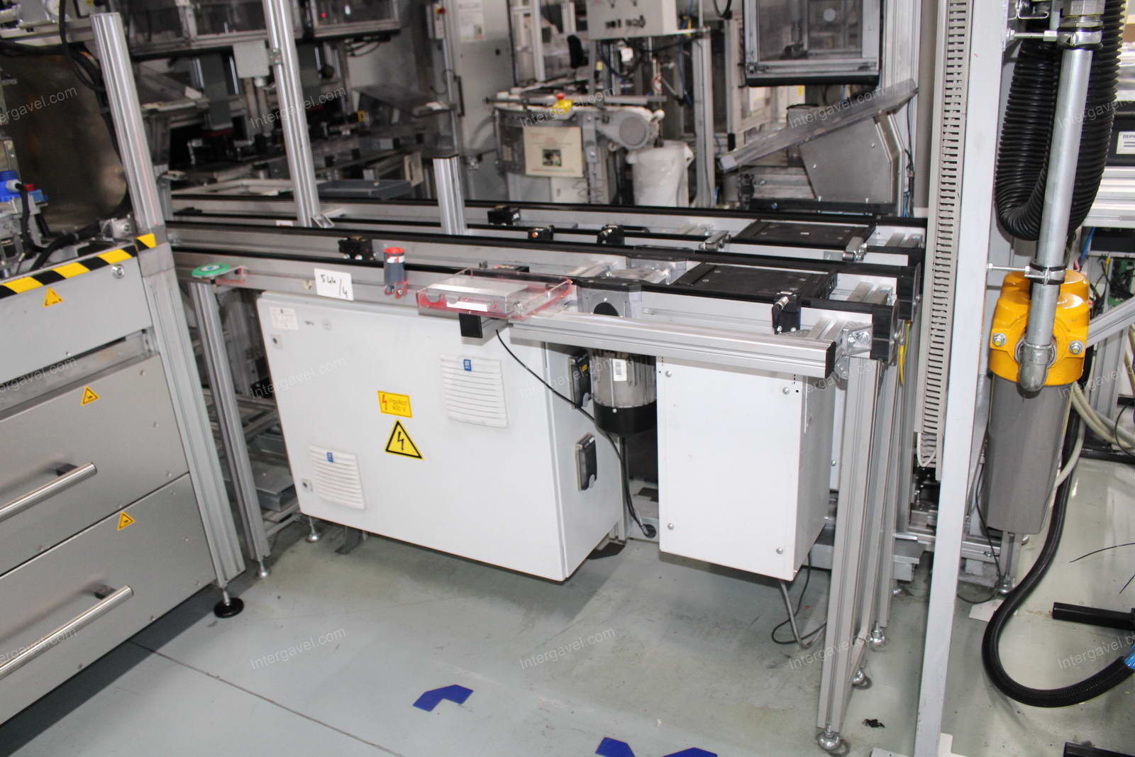 Szerelő munkahely 22