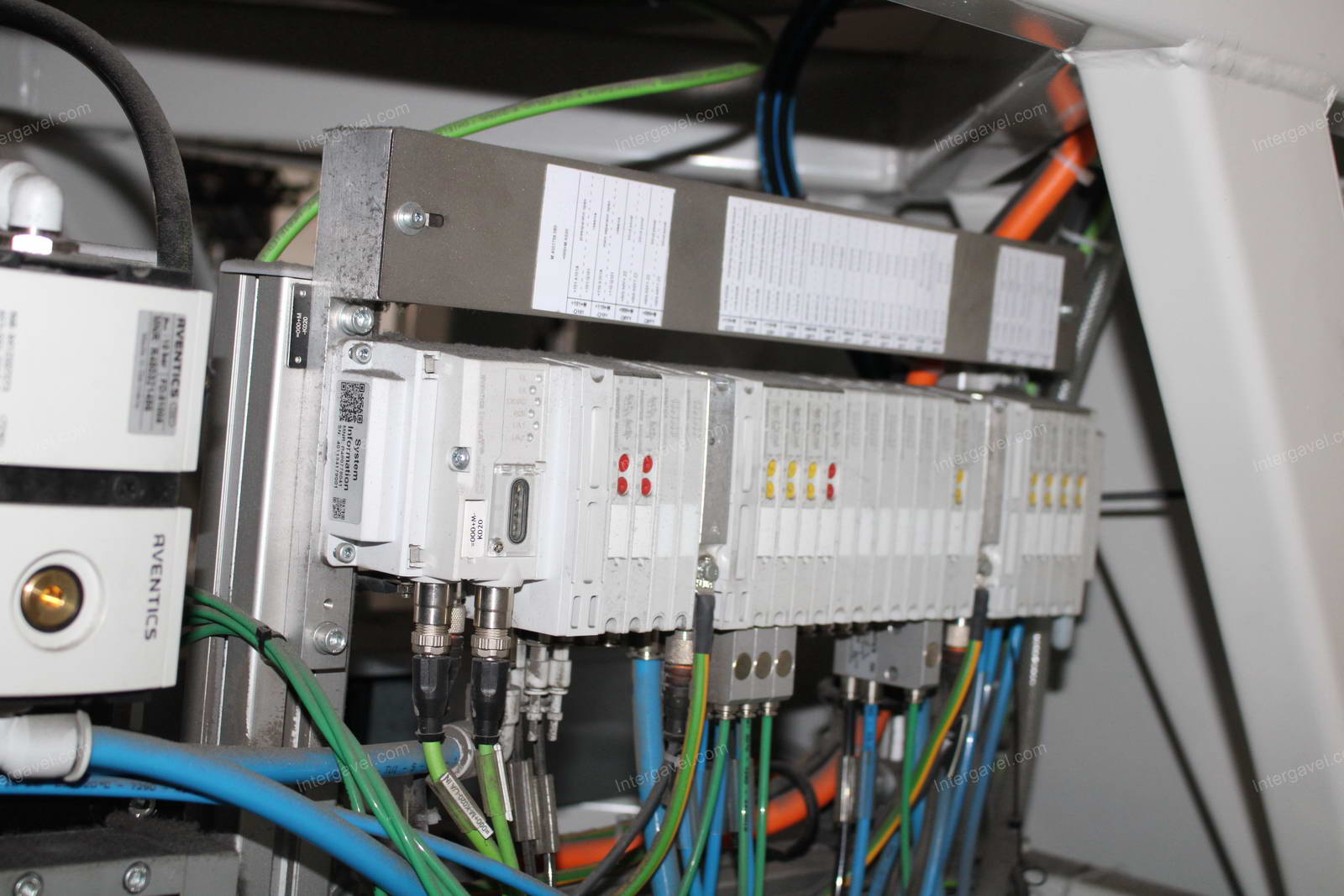 Szerelő munkahely 8