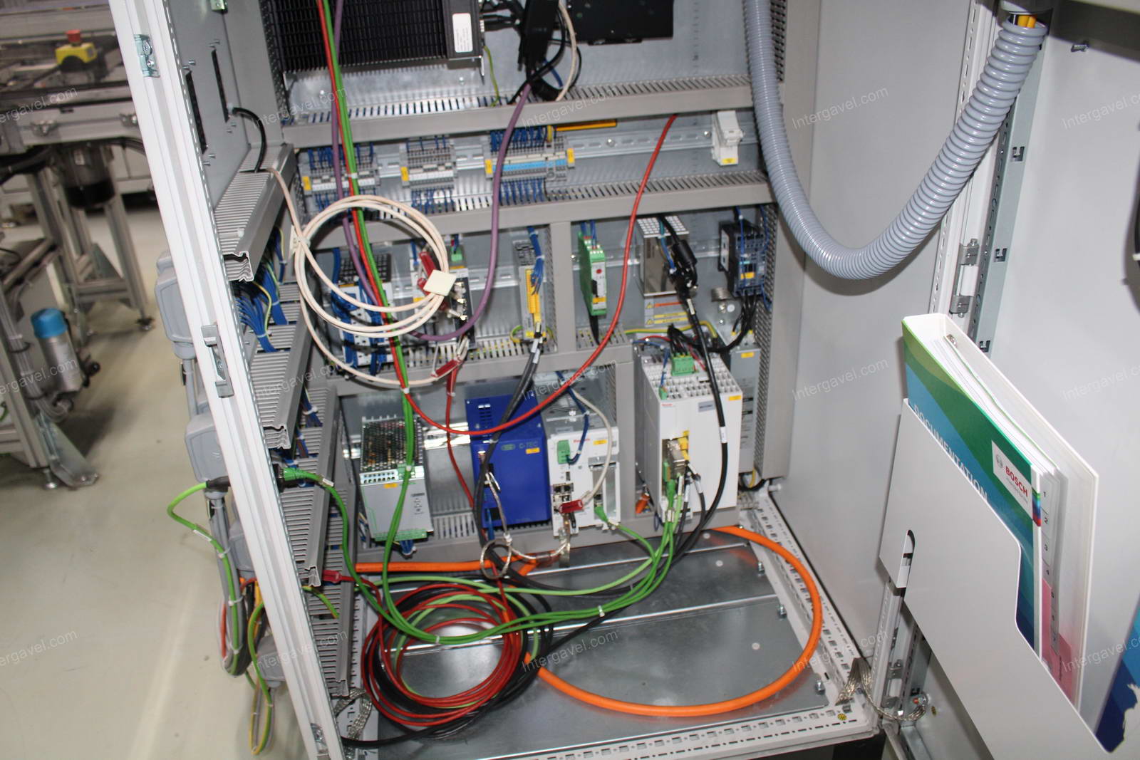 Szerelő munkahely 12