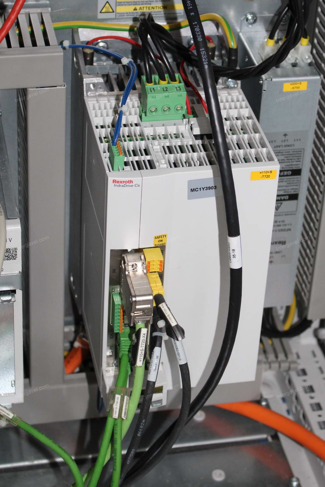 Szerelő munkahely 13