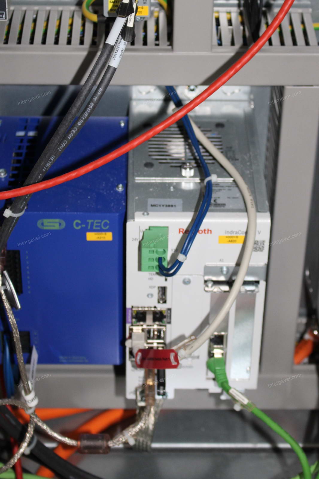 Szerelő munkahely 14