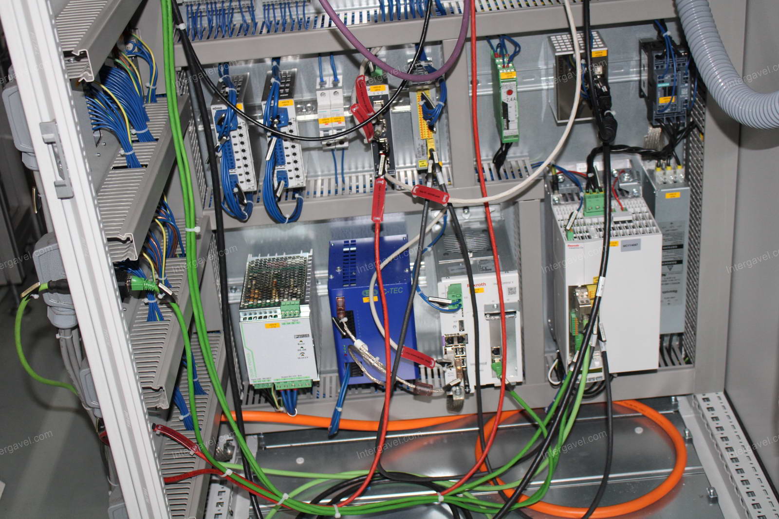 Szerelő munkahely 8