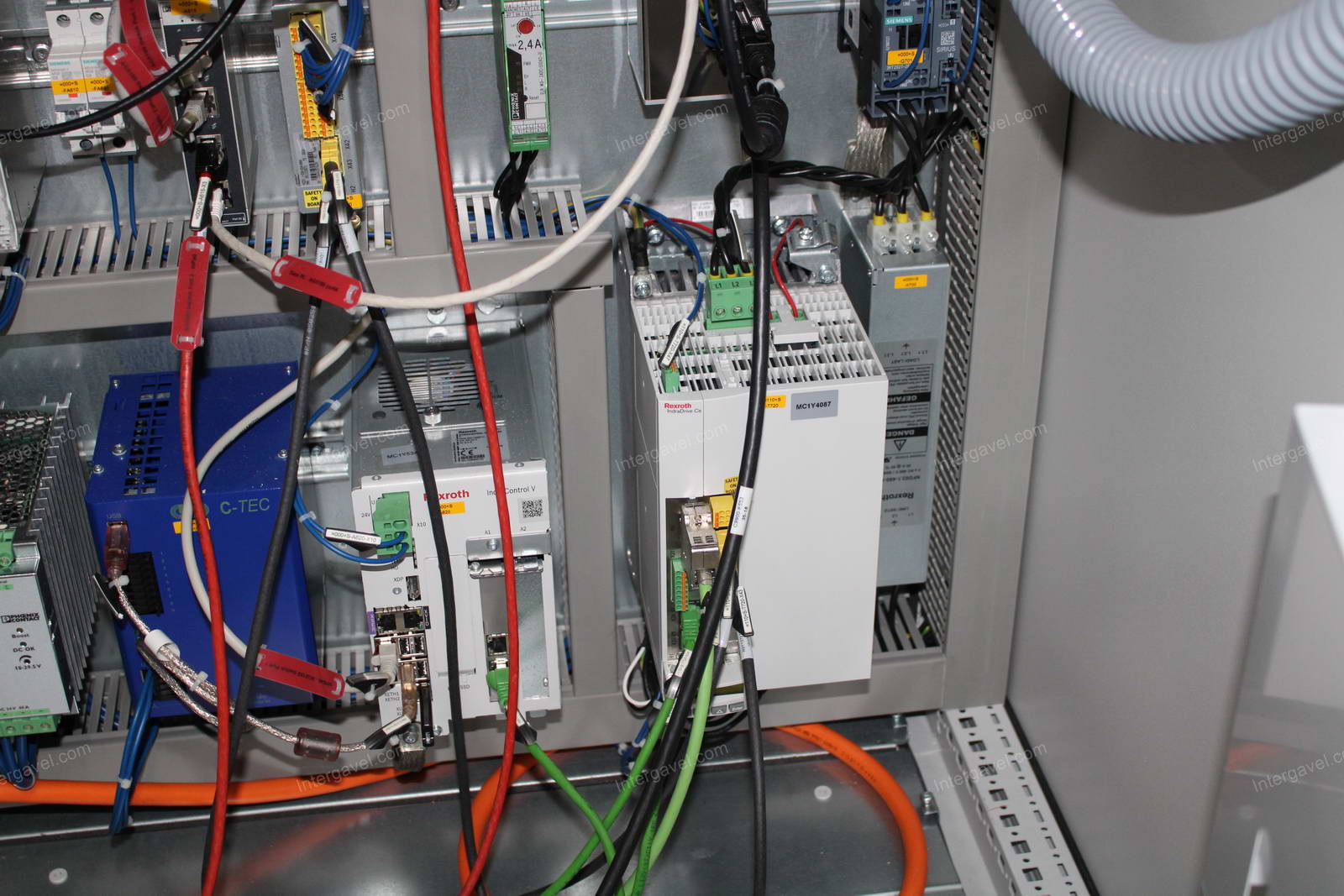 Szerelő munkahely 9